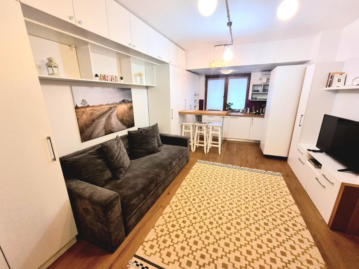 فندق Diana'S Place Downtown بوخارست المظهر الخارجي الصورة